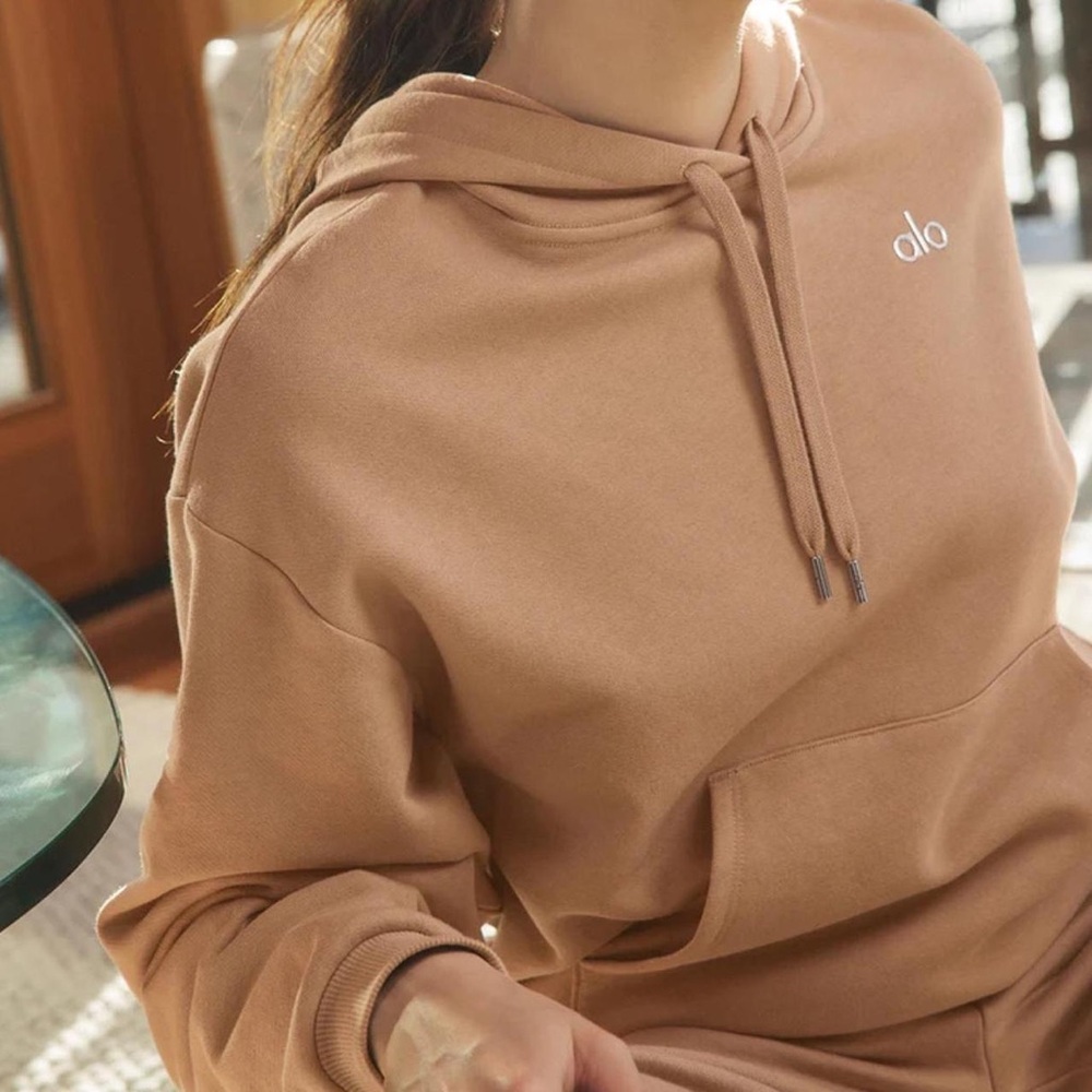Alo Yoga Toasted Almond Accolade Hoodie NWT